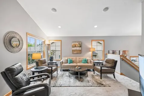 1026 Saint Johns Bay Woodbury MN 55129