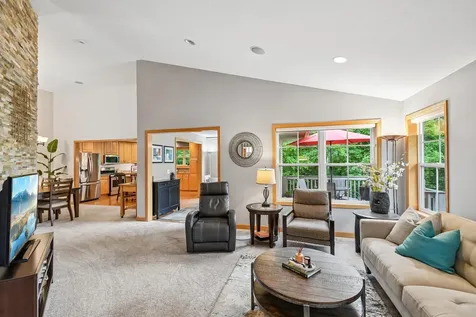 1026 Saint Johns Bay Woodbury MN 55129