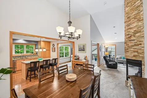 1026 Saint Johns Bay Woodbury MN 55129