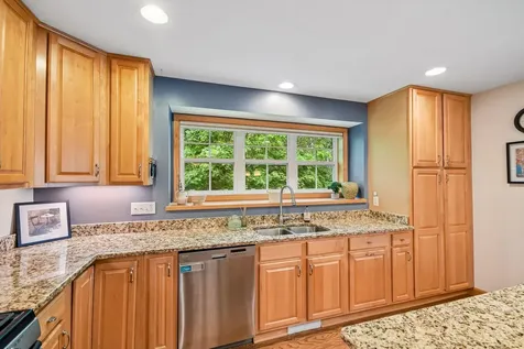 1026 Saint Johns Bay Woodbury MN 55129