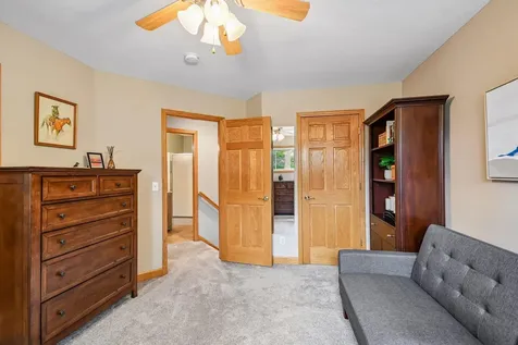 1026 Saint Johns Bay Woodbury MN 55129