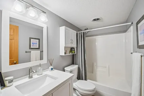 1026 Saint Johns Bay Woodbury MN 55129