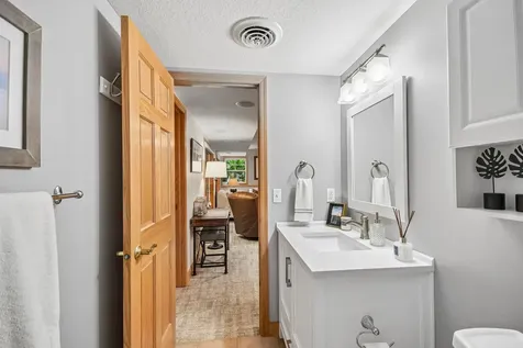 1026 Saint Johns Bay Woodbury MN 55129