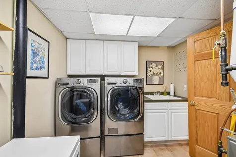 1026 Saint Johns Bay Woodbury MN 55129