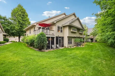 1026 Saint Johns Bay Woodbury MN 55129