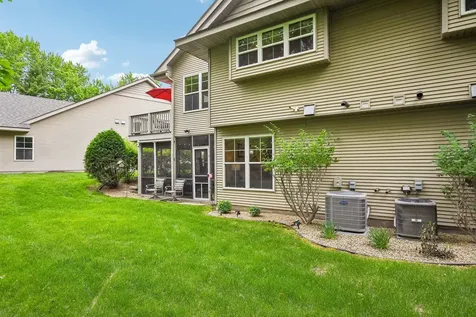 1026 Saint Johns Bay Woodbury MN 55129