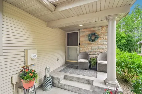 1026 Saint Johns Bay Woodbury MN 55129