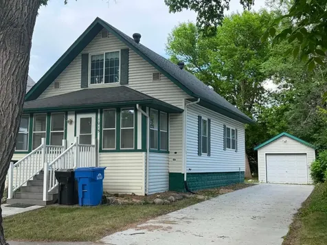 1015 12th Street N Fargo ND 58102