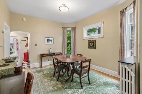 72 Saint Albans Street N Saint Paul MN 55104