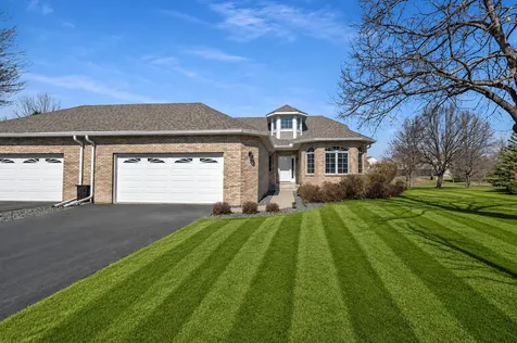10408 Eagle Pointe Trail Woodbury MN 55129