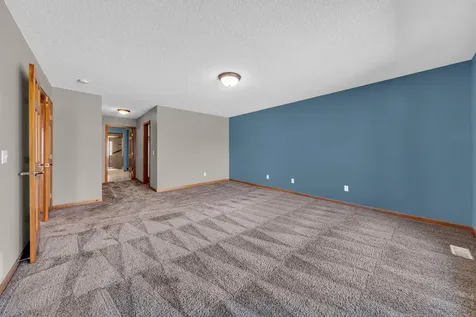 10408 Eagle Pointe Trail Woodbury MN 55129