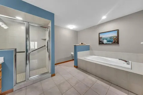 10408 Eagle Pointe Trail Woodbury MN 55129