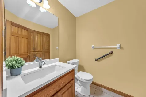 10408 Eagle Pointe Trail Woodbury MN 55129