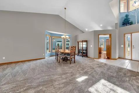 10408 Eagle Pointe Trail Woodbury MN 55129