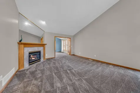 10408 Eagle Pointe Trail Woodbury MN 55129