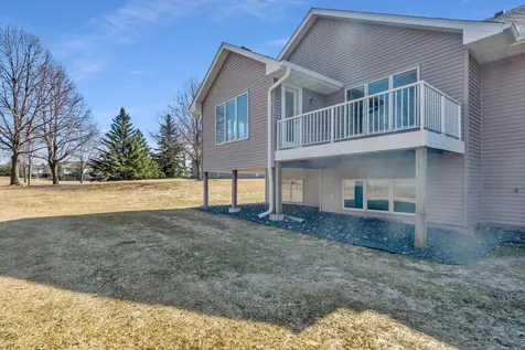 10408 Eagle Pointe Trail Woodbury MN 55129