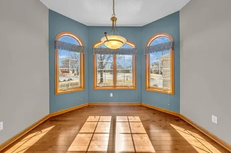 10408 Eagle Pointe Trail Woodbury MN 55129