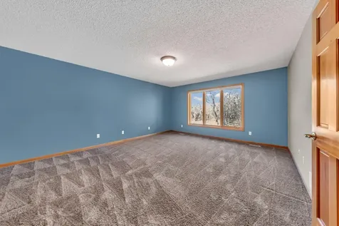 10408 Eagle Pointe Trail Woodbury MN 55129