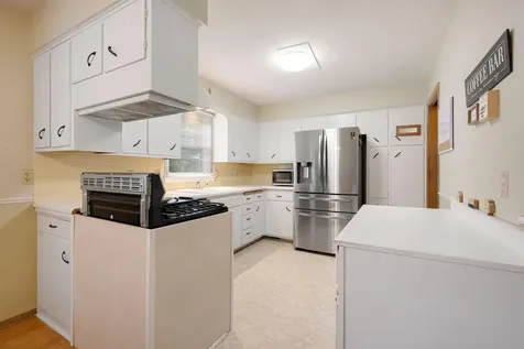 213 7th Avenue NE Waseca MN 56093