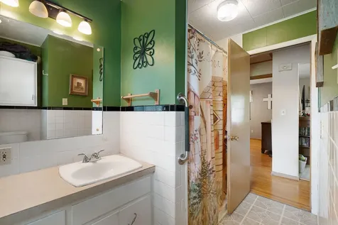 213 7th Avenue NE Waseca MN 56093
