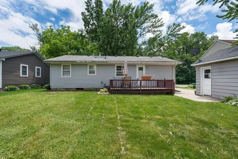 213 7th Avenue NE Waseca MN 56093