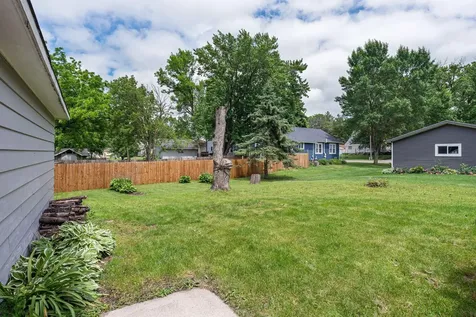 213 7th Avenue NE Waseca MN 56093