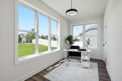 4012 Savanna Court Chaska MN 55318