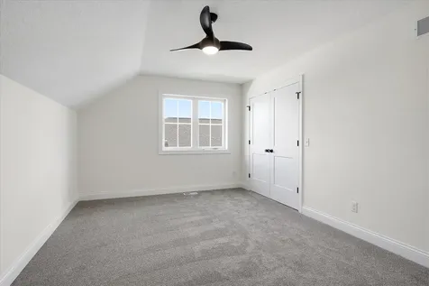 4012 Savanna Court Chaska MN 55318