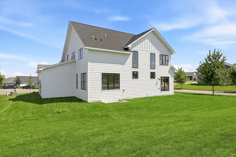 4012 Savanna Court Chaska MN 55318