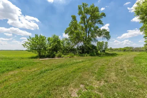 3658 Millersburg Boulevard Faribault MN 55021