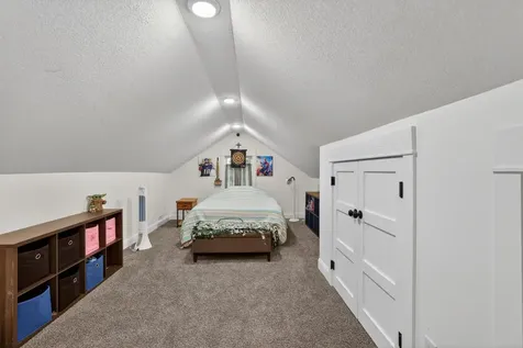 302 1st Street NW Dodge Center MN 55927