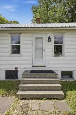 2002 2nd Avenue S Fargo ND 58103