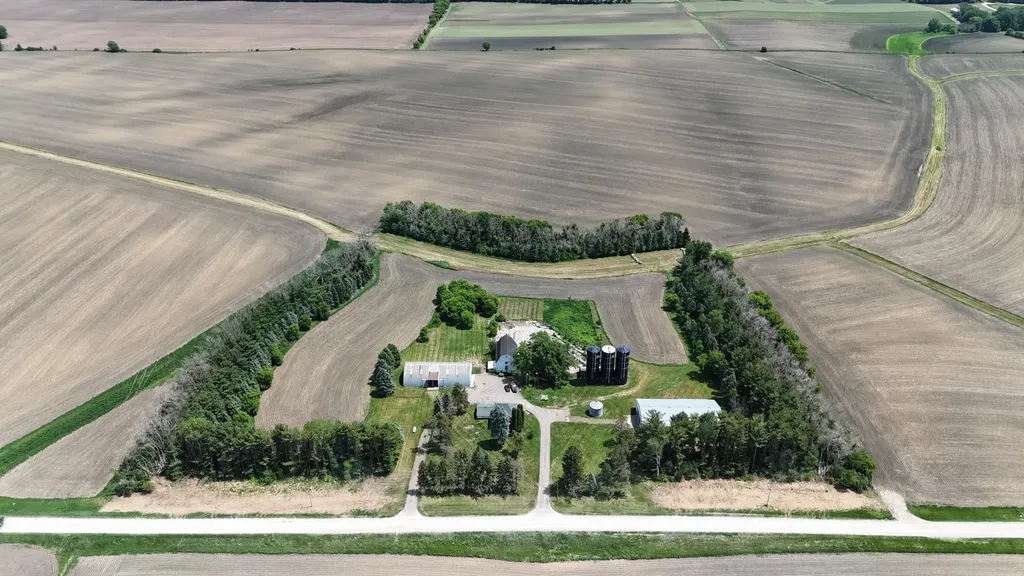 50430 315th Avenue Elgin MN 55932