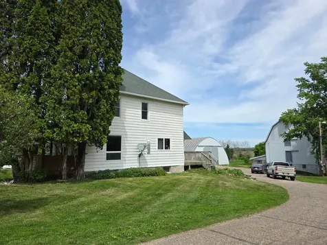 50430 315th Avenue Elgin MN 55932