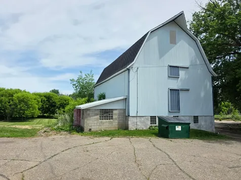 50430 315th Avenue Elgin MN 55932