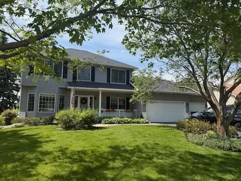 1119 Bluff Pass S Chaska MN 55318