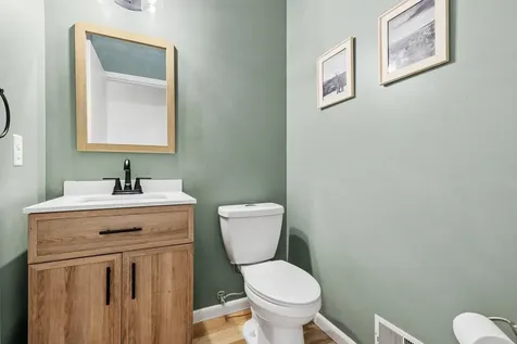 1119 Bluff Pass S Chaska MN 55318