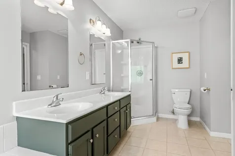 1119 Bluff Pass S Chaska MN 55318