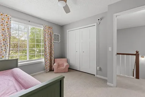 1119 Bluff Pass S Chaska MN 55318
