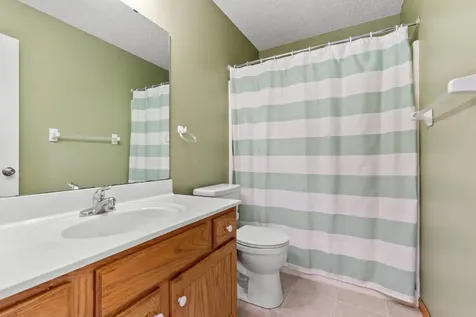 1119 Bluff Pass S Chaska MN 55318
