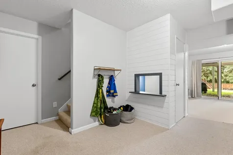 1119 Bluff Pass S Chaska MN 55318