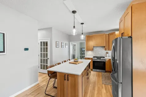 1119 Bluff Pass S Chaska MN 55318