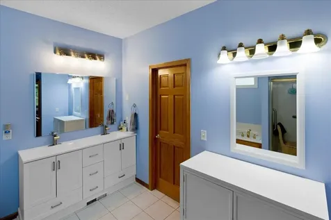 10548 Spyglass Drive Eden Prairie MN 55347