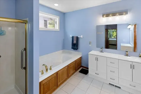 10548 Spyglass Drive Eden Prairie MN 55347