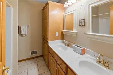 10548 Spyglass Drive Eden Prairie MN 55347