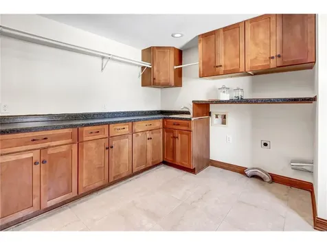 1209 Lewis SW Hutchinson MN 55350