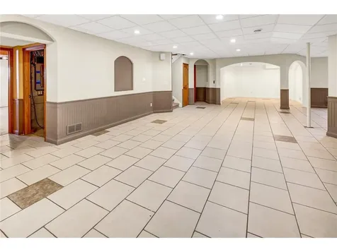1209 Lewis SW Hutchinson MN 55350