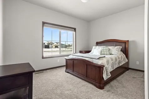 2089 67th Avenue S Fargo ND 58104