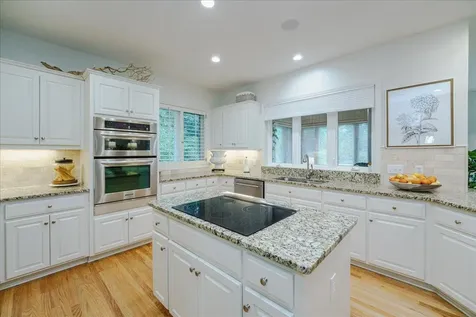 7806 Bush Lake Drive Bloomington MN 55438
