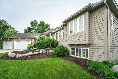 7806 Bush Lake Drive Bloomington MN 55438